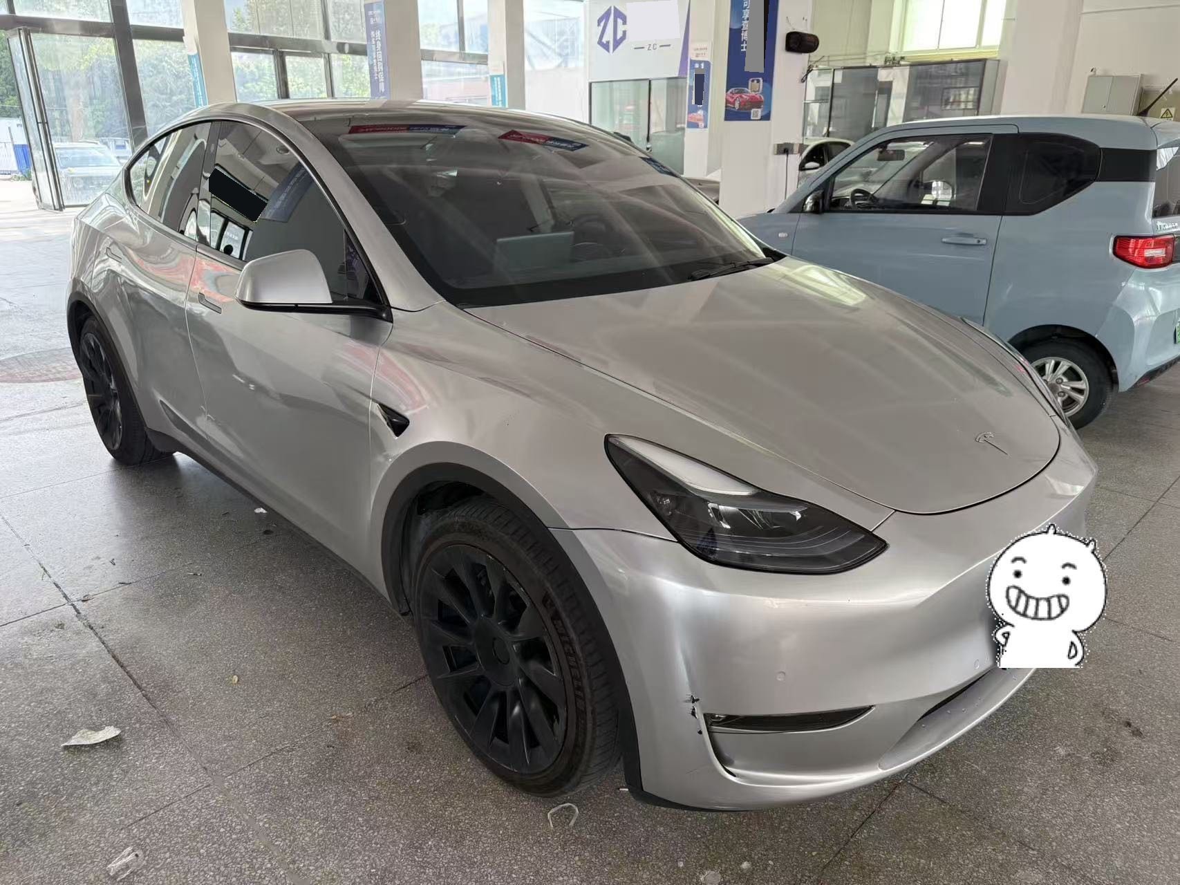 Tesla Model Y 2023 #6 Tesla Model Y 2023 car image #6