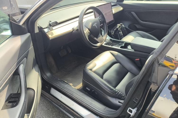 Tesla Model 3 2020 #16 Tesla Model 3 2020 car image #16
