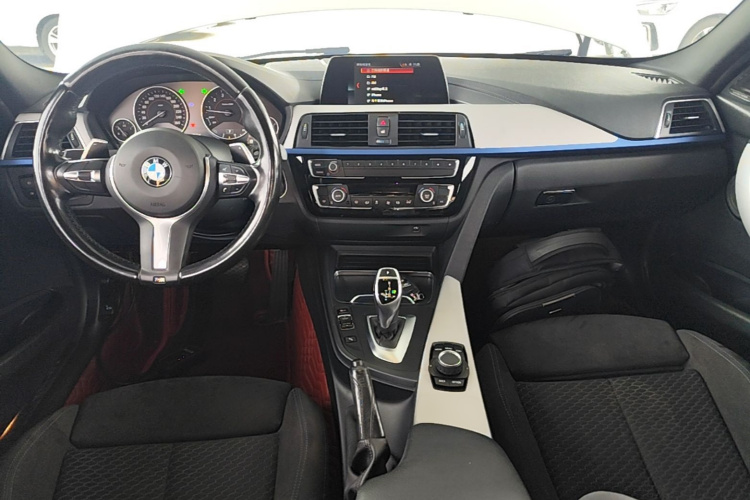 BMW 3 Series 2018 #10 BMW 3 Series 2018 car image #10