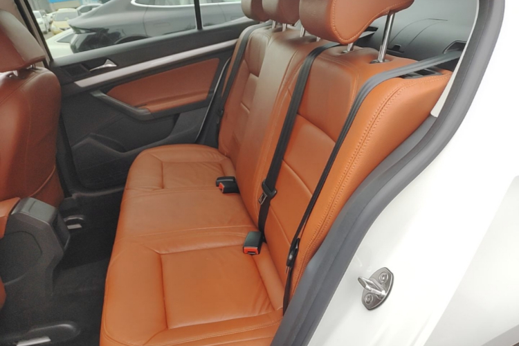 Volkswagen Lavida 2016 car image #17