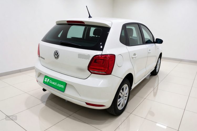 Volkswagen Polo 2016 car image #5