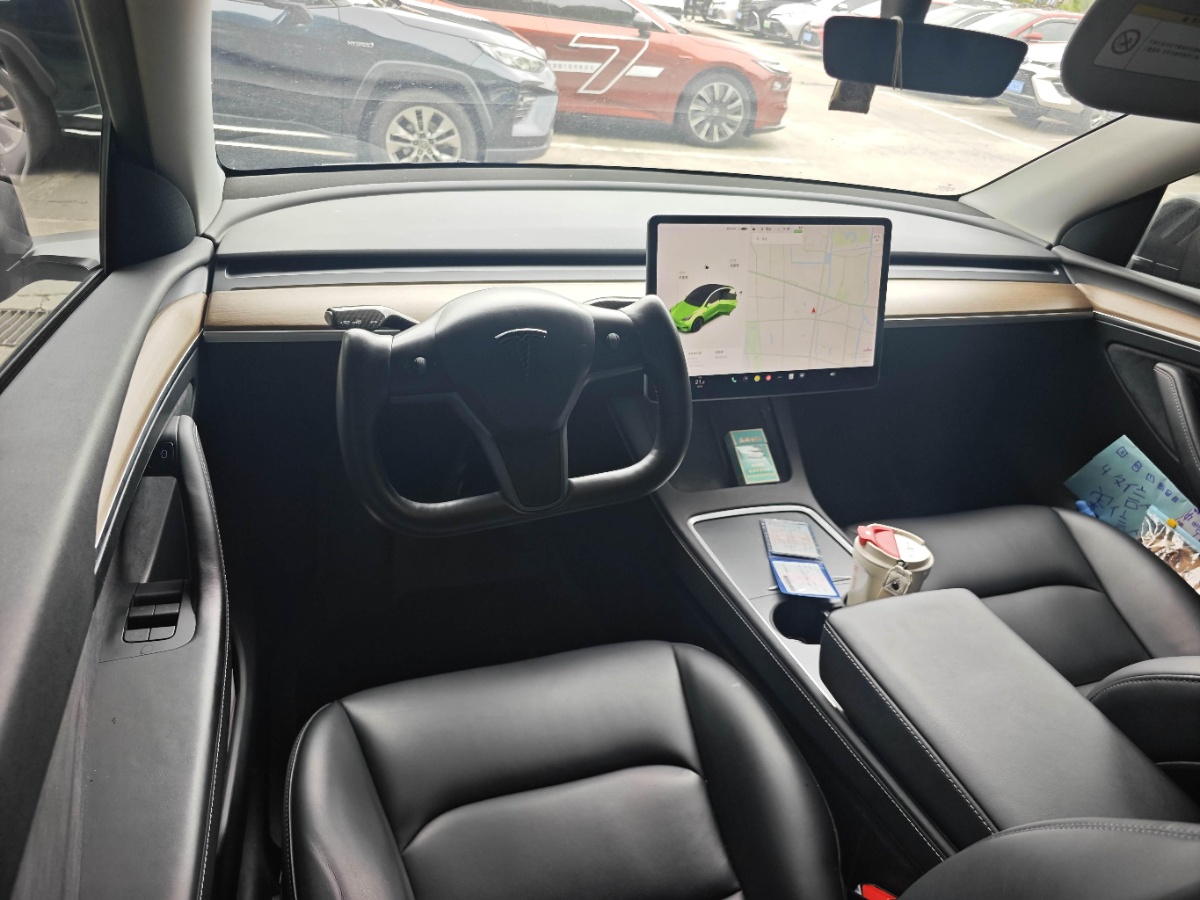 Tesla Model Y 2021 #5 Tesla Model Y 2021 car image #5