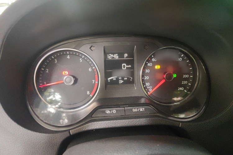 Volkswagen Polo 2016 #16 Volkswagen Polo 2016 car image #16