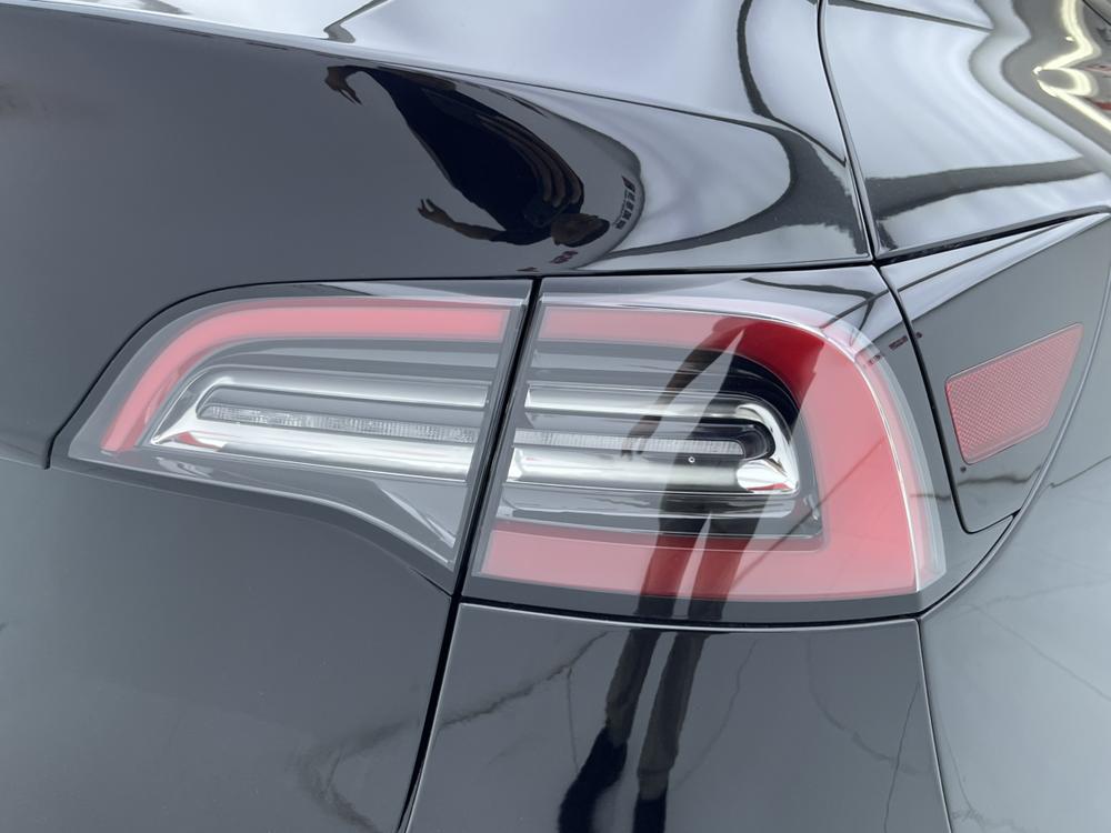 Tesla Model Y 2021 صورة سيارة #8