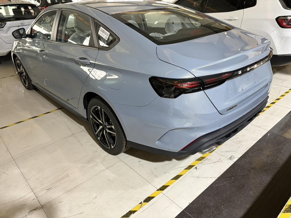GEELY Binray 2026 #4 GEELY Binray 2026 car image #4