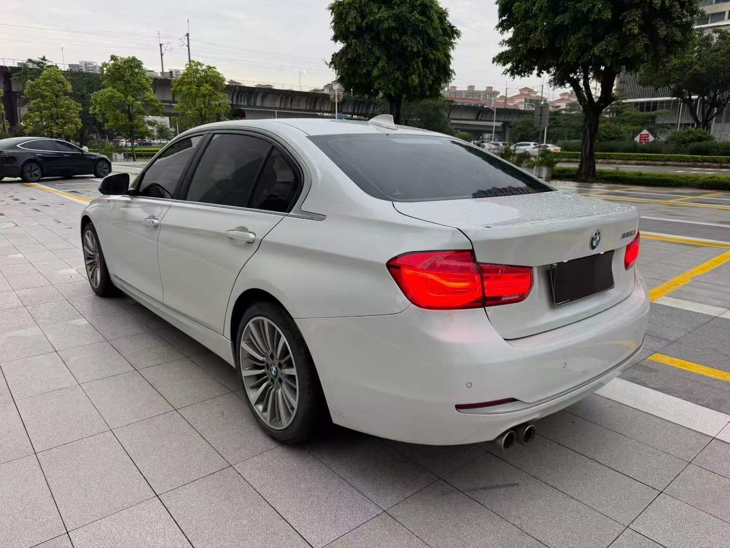 BMW 3 Series 2018 #6 BMW 3 Series 2018 car image #6