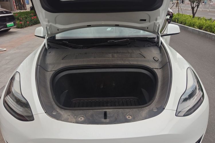 Tesla Model Y 2022 #22 Tesla Model Y 2022 car image #22