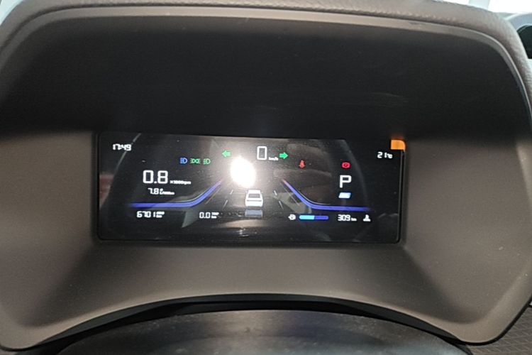 GEELY Emgrand 2025 car image #16