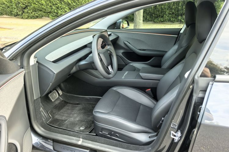 Tesla Model 3 2024 #21 Tesla Model 3 2024 car image #21