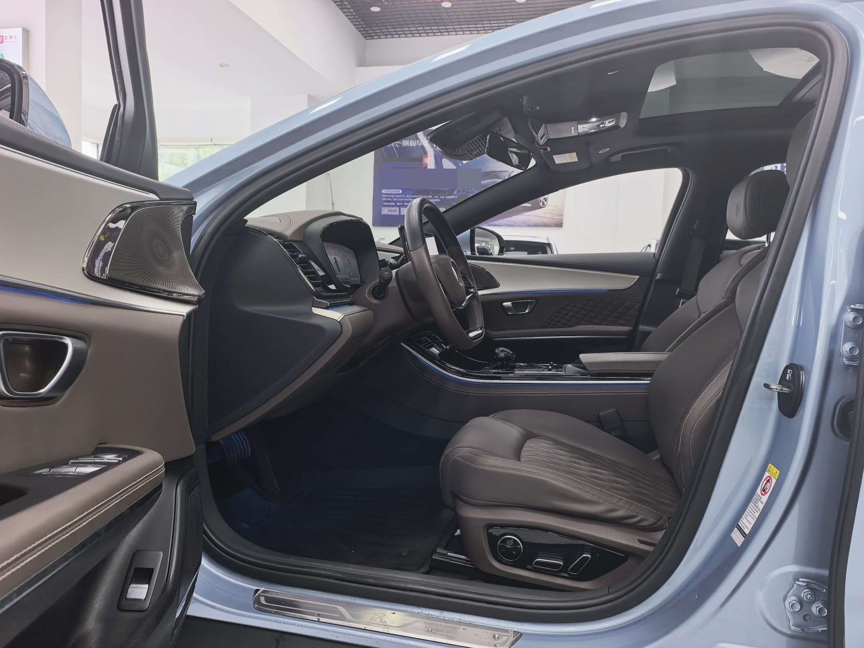 BYD Han 2024 car image #4
