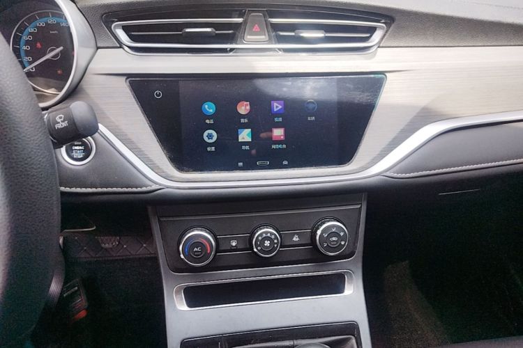 GEELY Emgrand 2021 car image #13