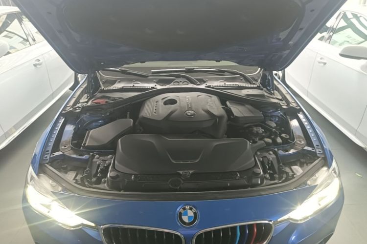 BMW 3 Series 2018 #20 BMW 3 Series 2018 car image #20