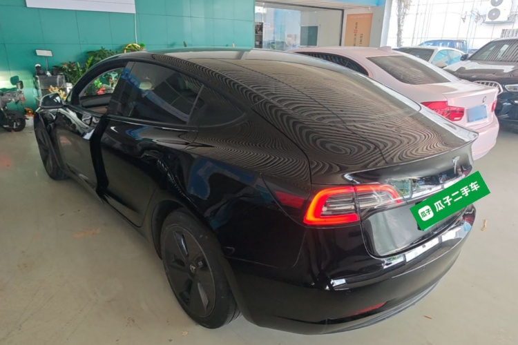 Tesla Model 3 2022 immagine di auto #5