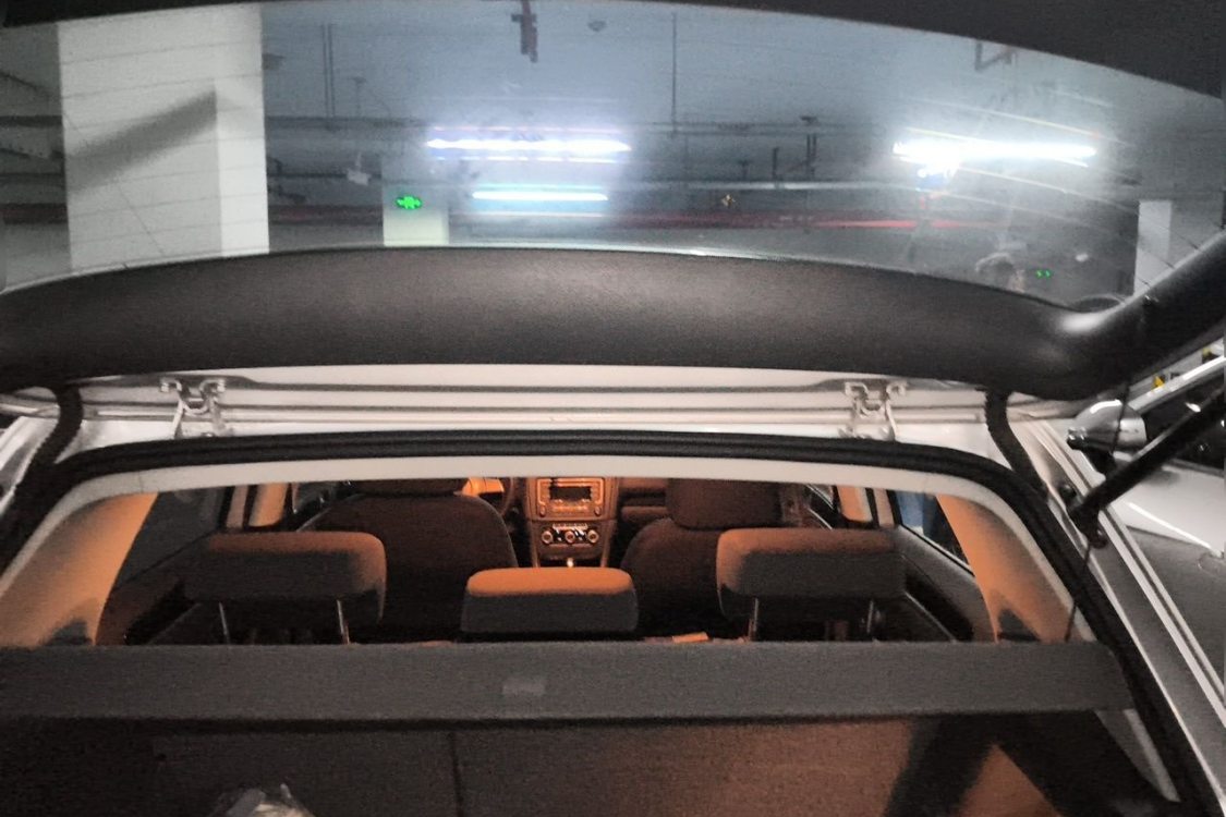Volkswagen Golf 2013 car image #8