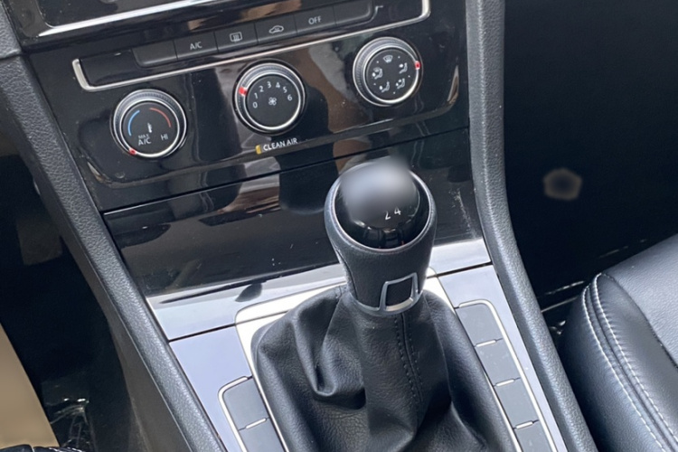 Volkswagen Golf 2019 #17 Volkswagen Golf 2019 car image #17
