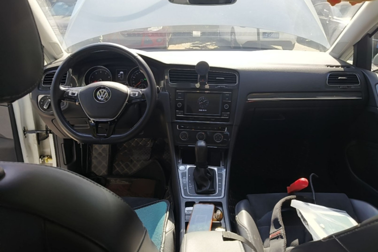 Volkswagen Golf 2018 #10 Volkswagen Golf 2018 car image #10