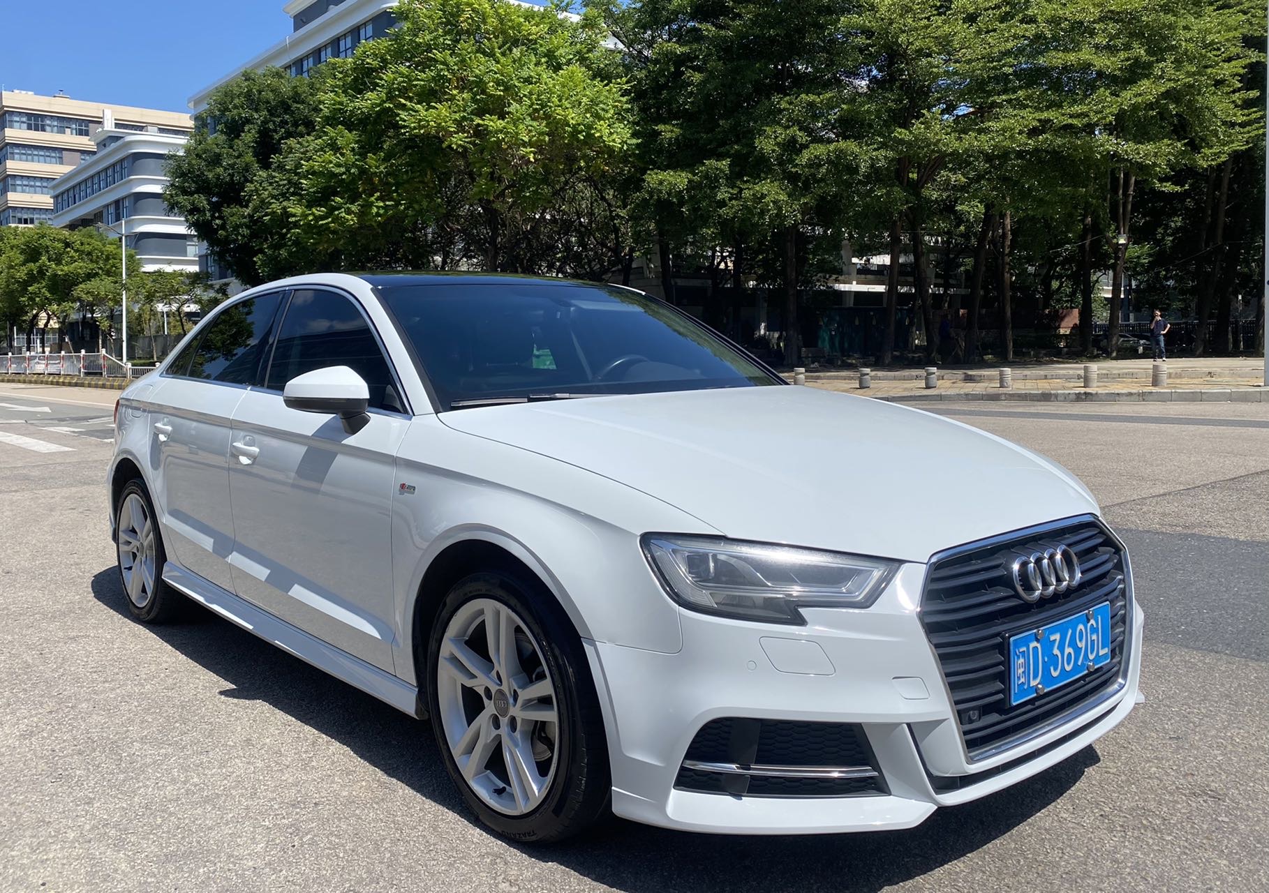 Audi A3 2019 car image #3