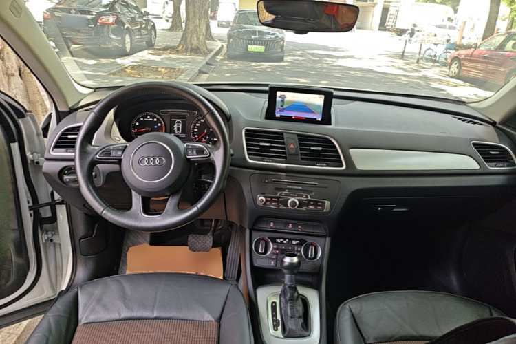 Audi Q3 2018 #10 Audi Q3 2018 car image #10
