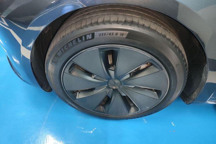 Tesla Model 3 2024 #9 Tesla Model 3 2024 car image #9