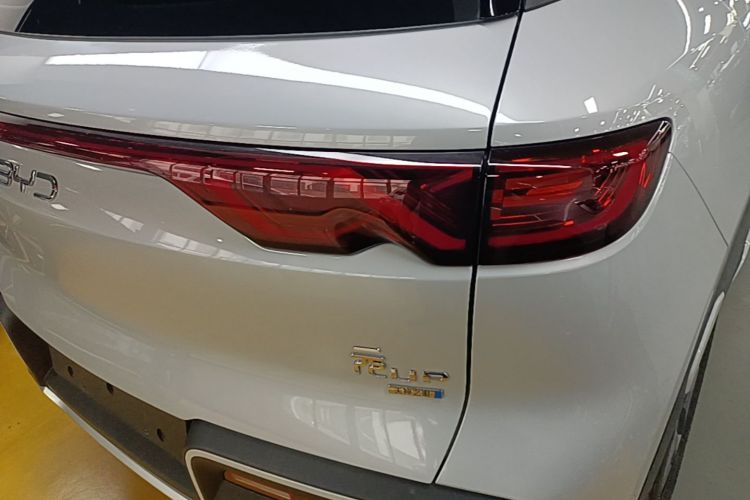BYD YuanUP 2025 #8 BYD YuanUP 2025 car image #8