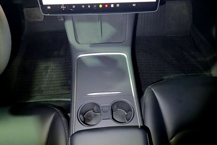 Tesla Model 3 2021 #18 Tesla Model 3 2021 car image #18