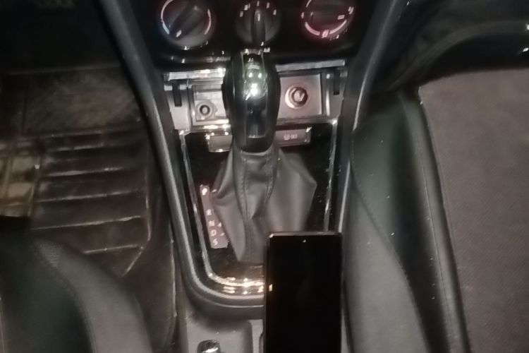 Volkswagen Bora 2023 car image #14
