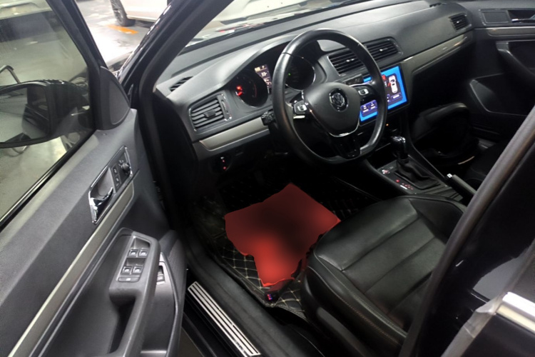 Volkswagen Lavida 2018 car image #16