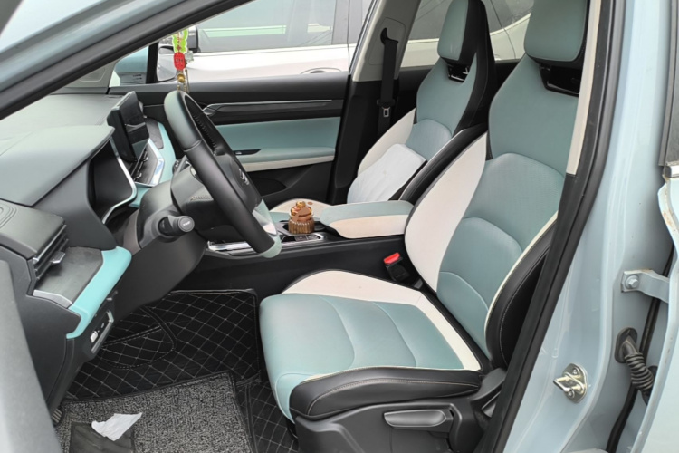 GEELY Emgrand S 2023 immagine di auto #15