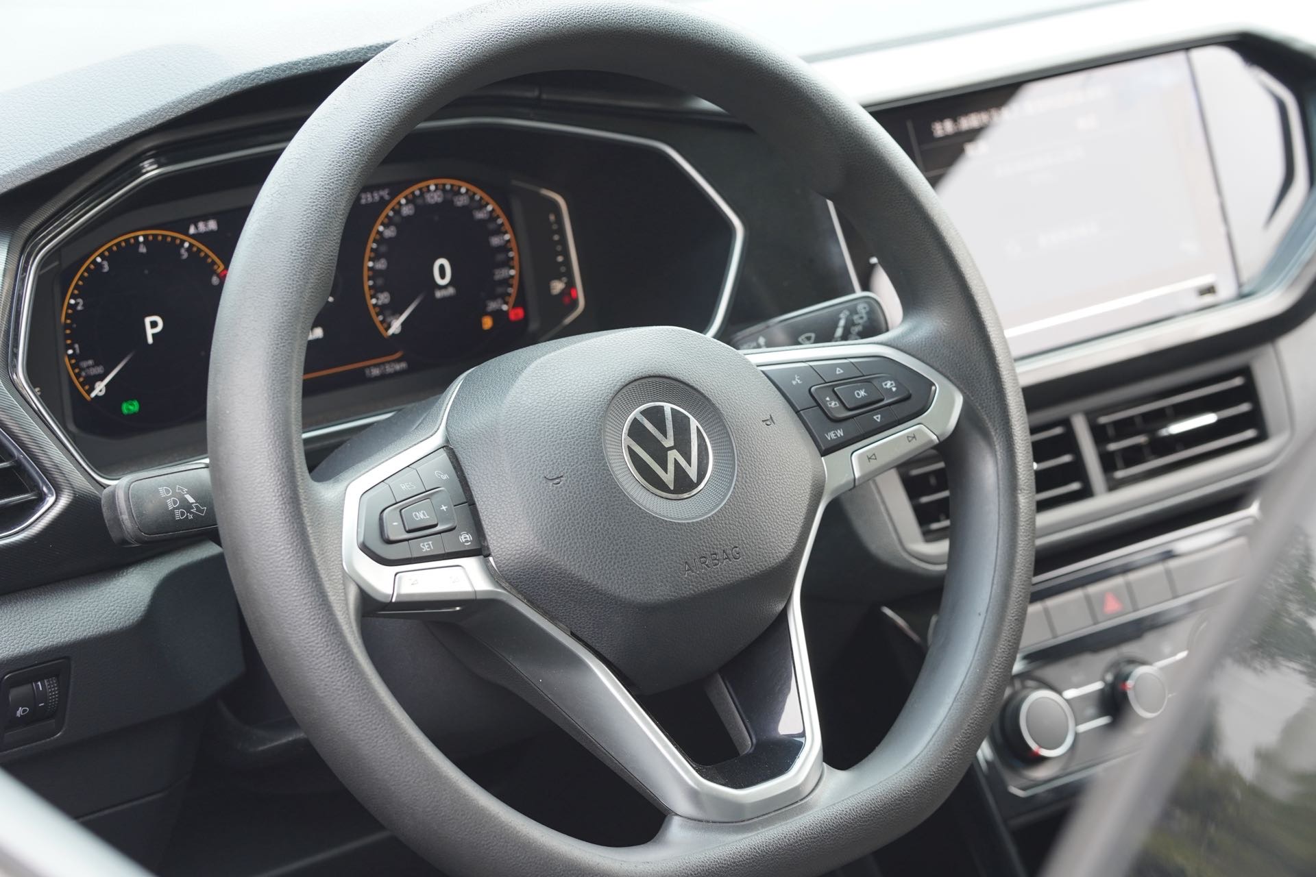 Volkswagen Tacqua 2020 car image #4