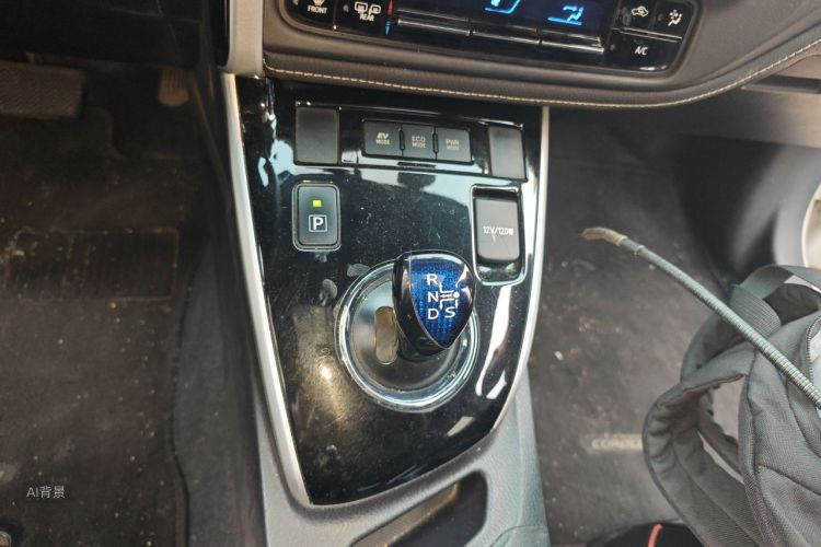Toyota Corolla 2017 #16 Toyota Corolla 2017 car image #16