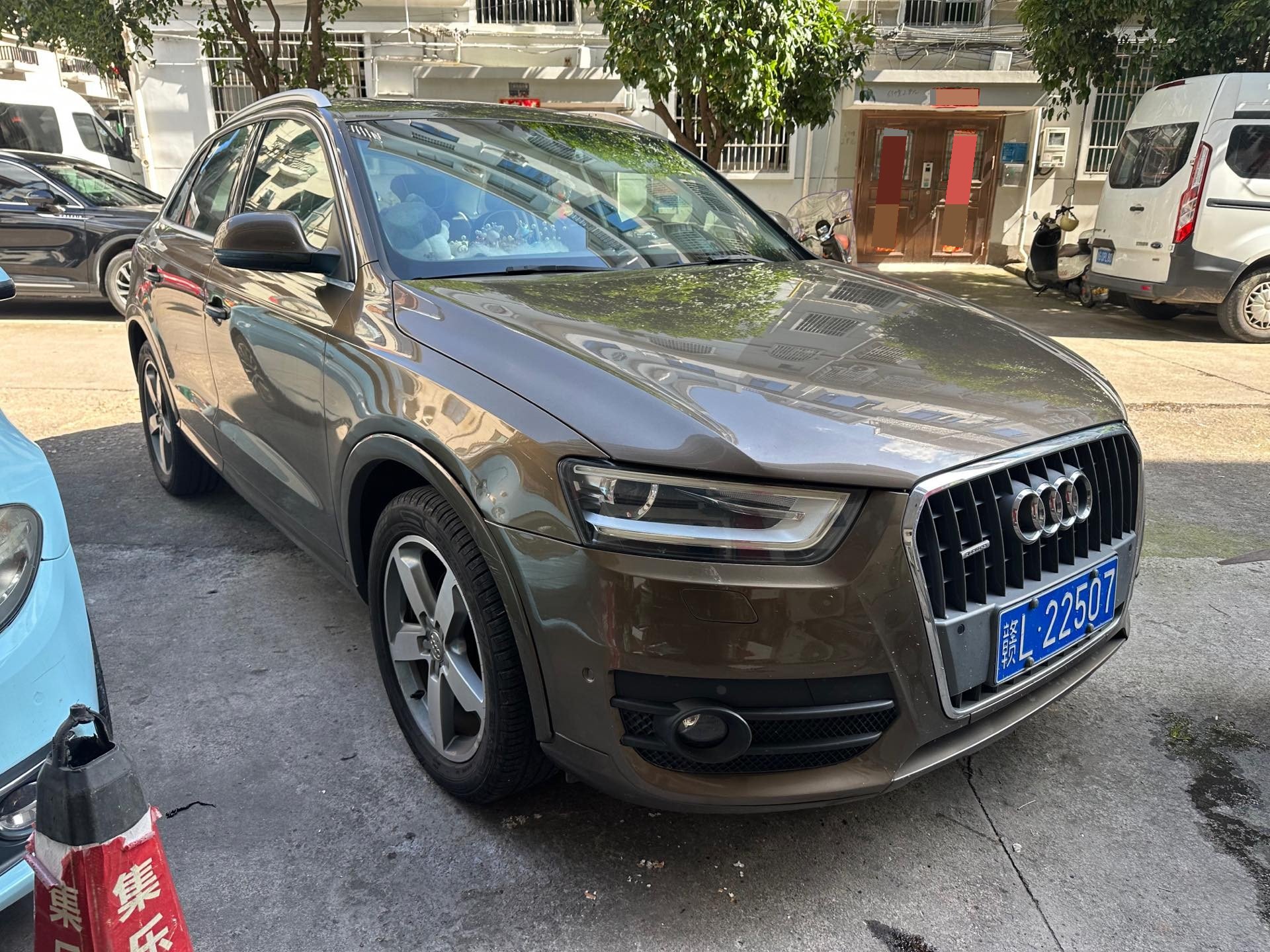 Audi Q3 2013 #2 Audi Q3 2013 car image #2