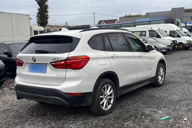 BMW X1 2017 #6 BMW X1 2017 car image #6