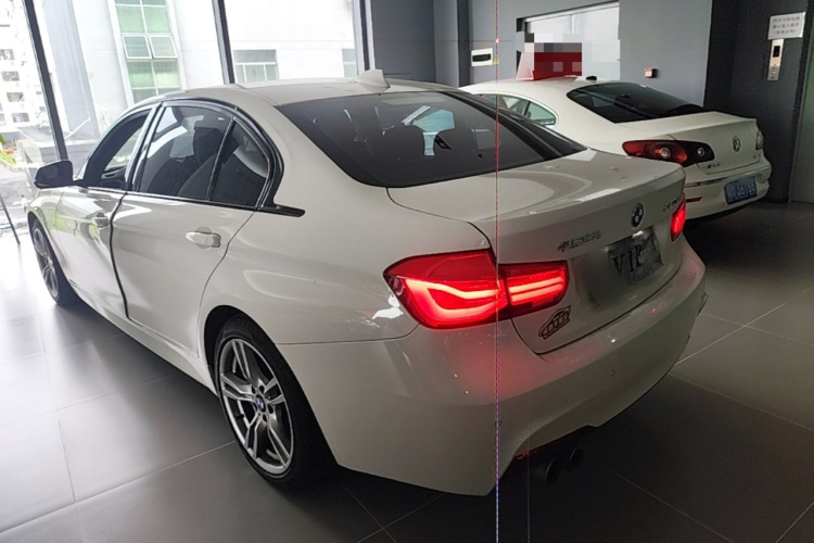 BMW 3 Series 2018 car image #5