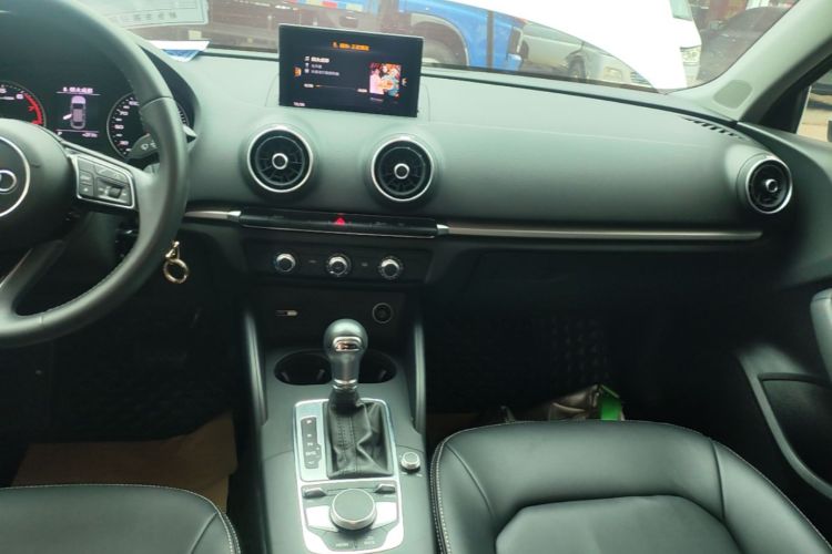 Audi A3 2020 car image #13