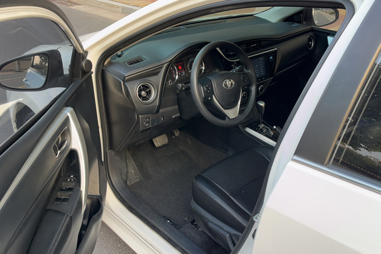 Toyota Corolla 2019 car image #11