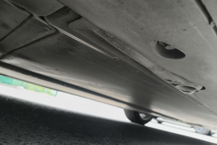 Tesla Model Y 2021 car image #23