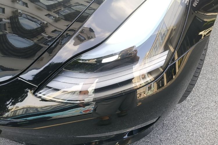 Tesla Model 3 2022 car image #28