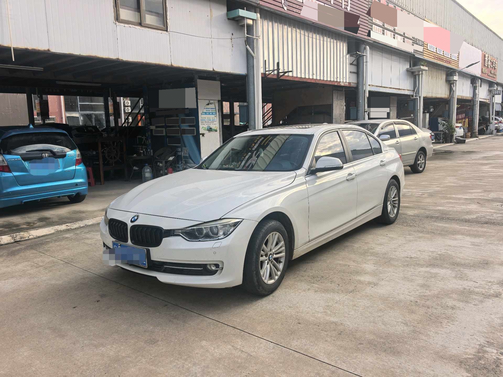 2013 2013 car image