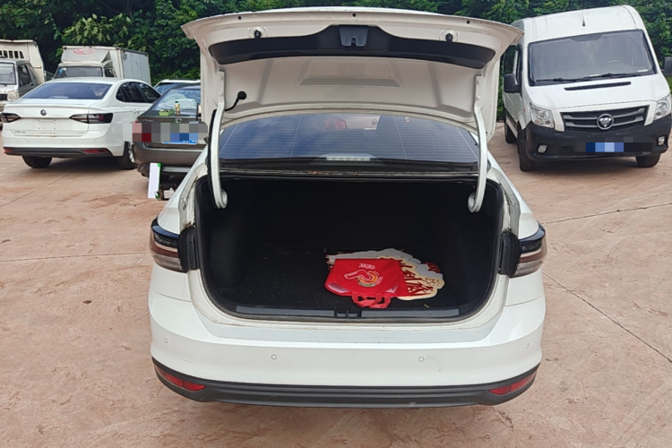 Volkswagen Lavida 2025 imagen de coche #19
