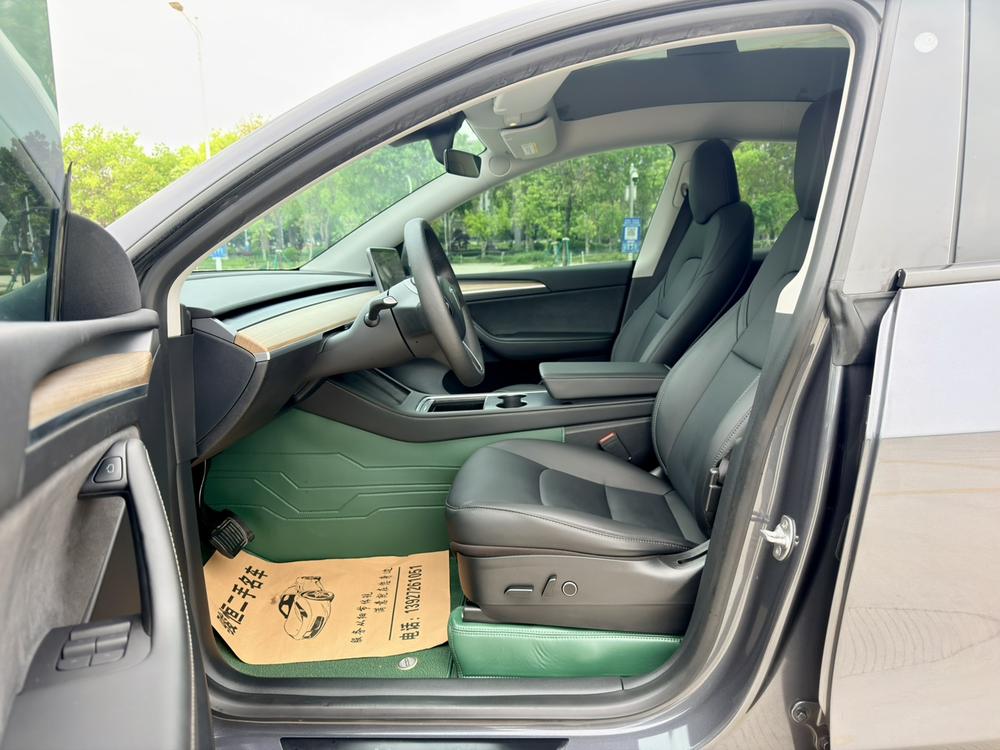 Tesla Model Y 2021 #20 Tesla Model Y 2021 car image #20