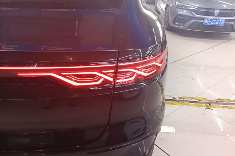BYD Han 2022 car image #8