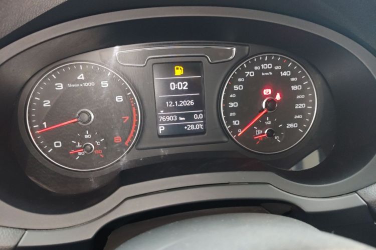 Audi Q3 2018 #12 Audi Q3 2018 car image #12