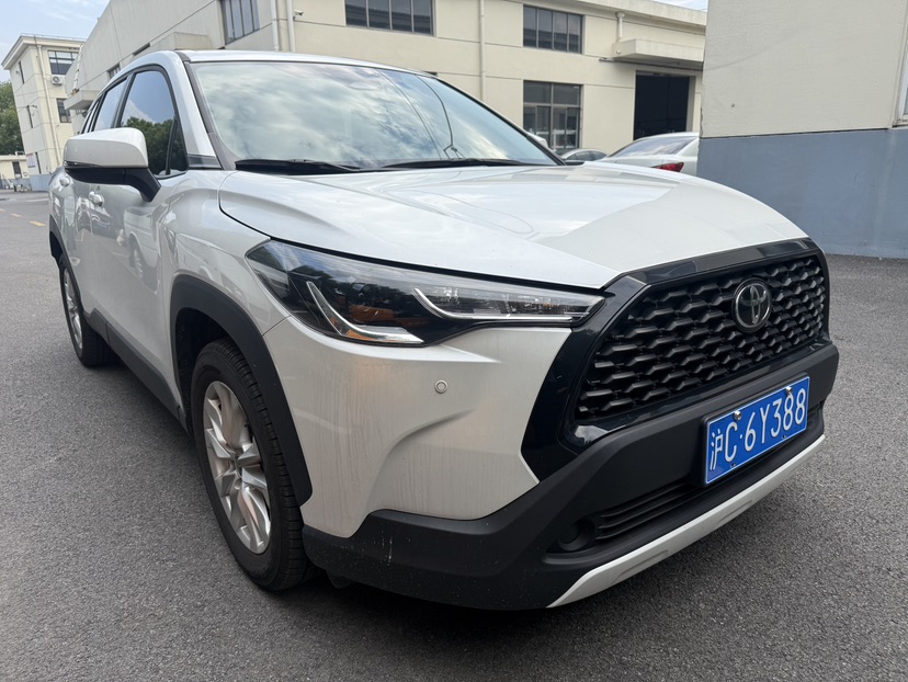 Toyota Corolla Cross 2025 car image #2