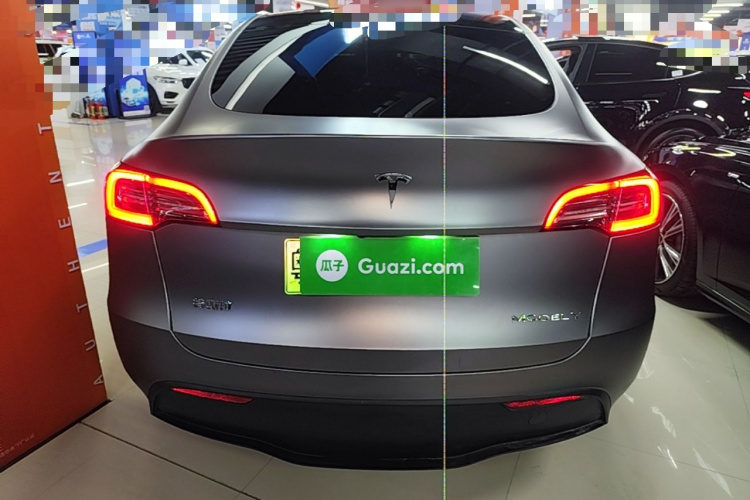 Tesla Model Y 2023 car image #6