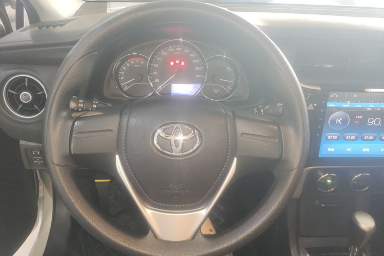 Toyota Corolla 2017 car image #11