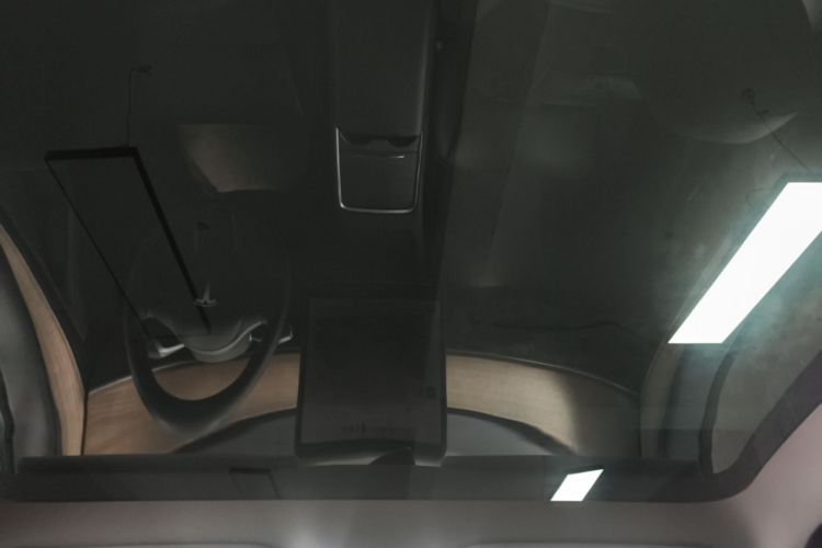 Tesla Model Y 2021 car image #18