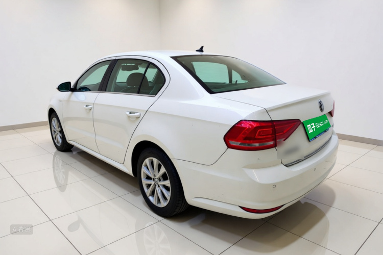 Volkswagen Lavida 2017 car image #5