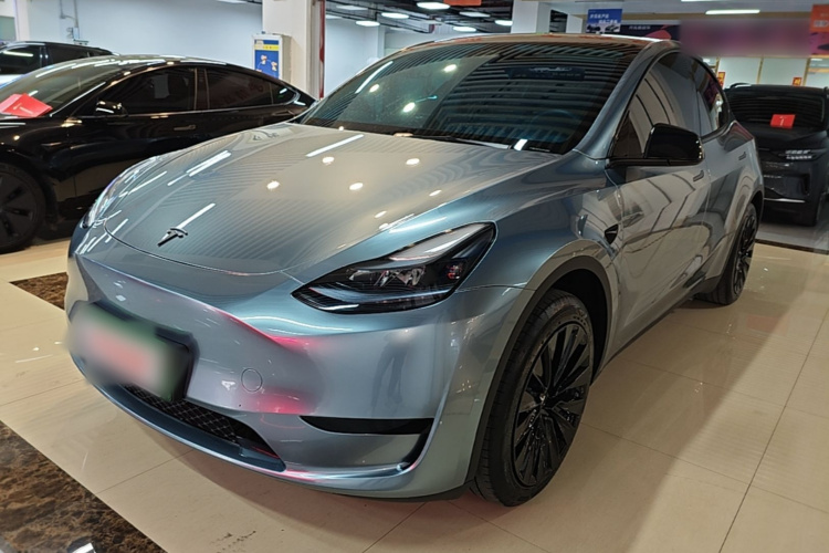 Tesla Model Y 2024 #2 Tesla Model Y 2024 car image #2