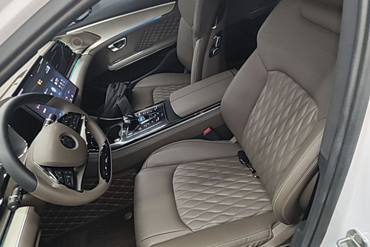 BYD Han 2023 #15 BYD Han 2023 car image #15