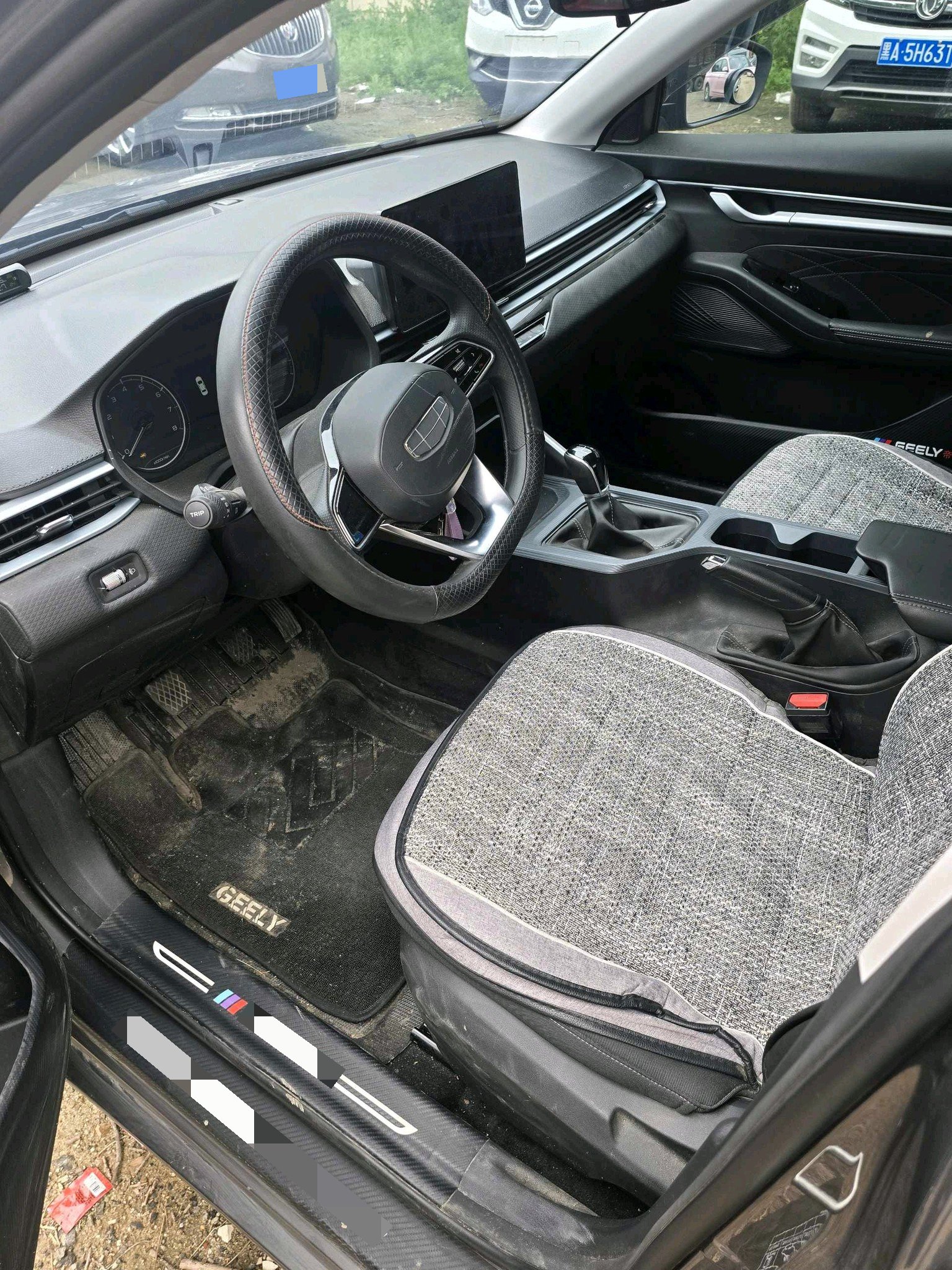 GEELY Emgrand 2025 #4 GEELY Emgrand 2025 car image #4